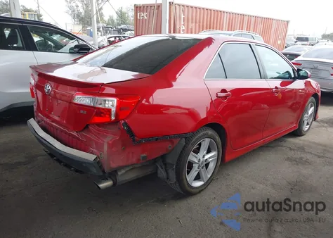 2013 Toyota Camry Se z USA, uszkodzony, nr VIN 4T1BF1FK6DU687369